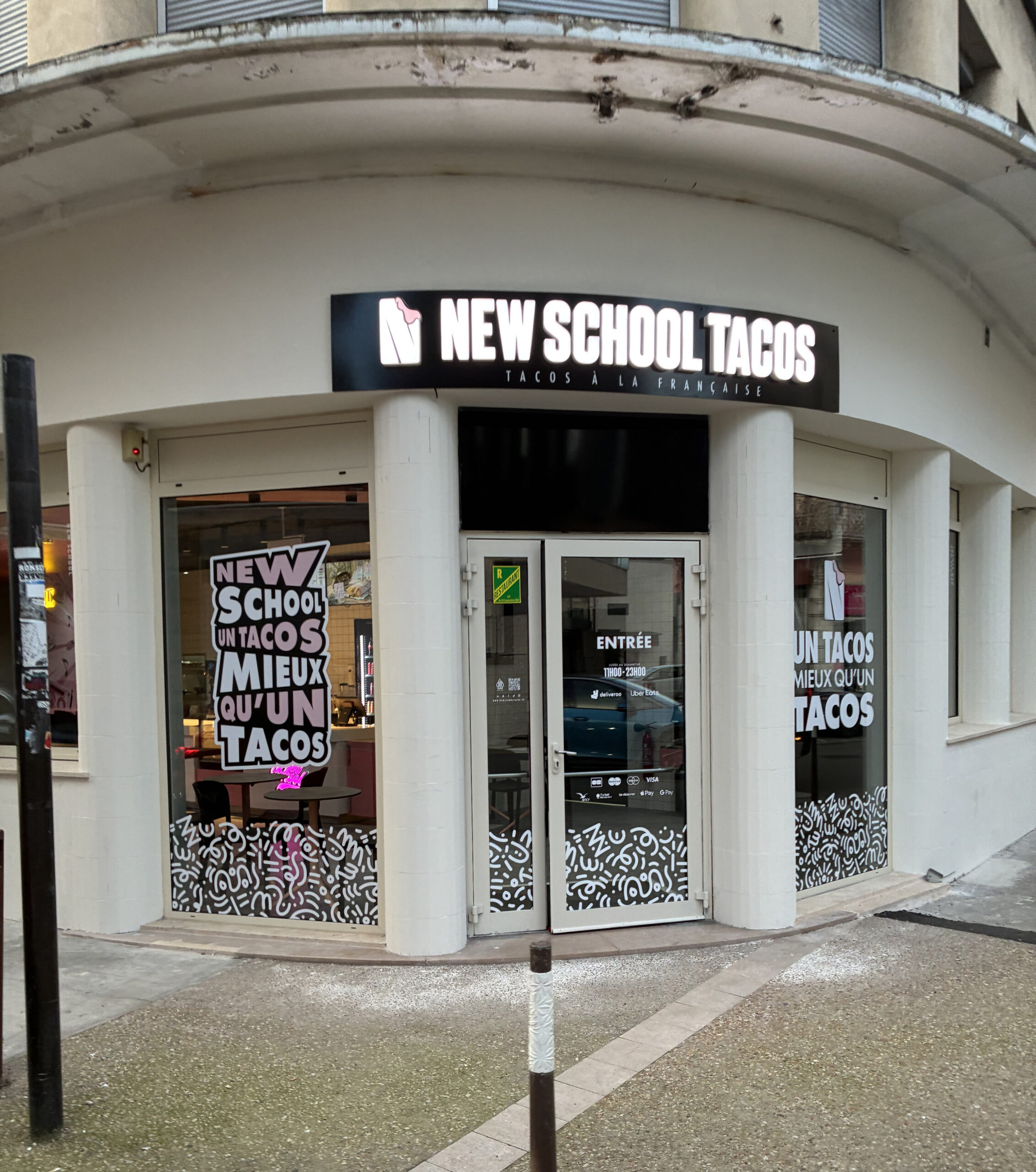 Enseigne publicitaire
